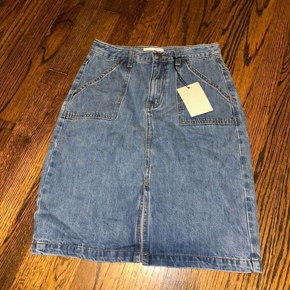 New Evidnt skirt - Picture 2 of 5